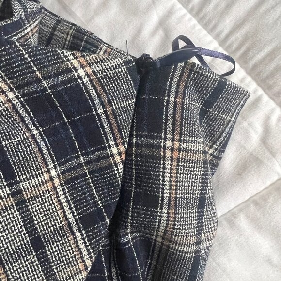 Pencil skirt with front slit - Picture 7 of 7